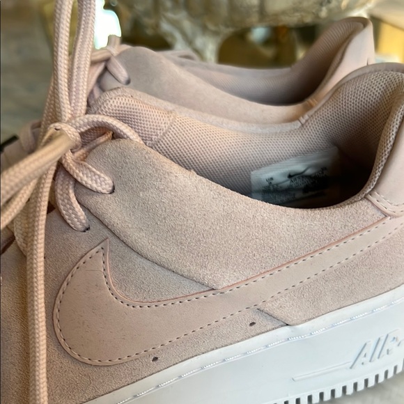 Nike AIR FORCE 1 AF1 Pink Suede Sneakers with White Laces - Picture 5 of 10